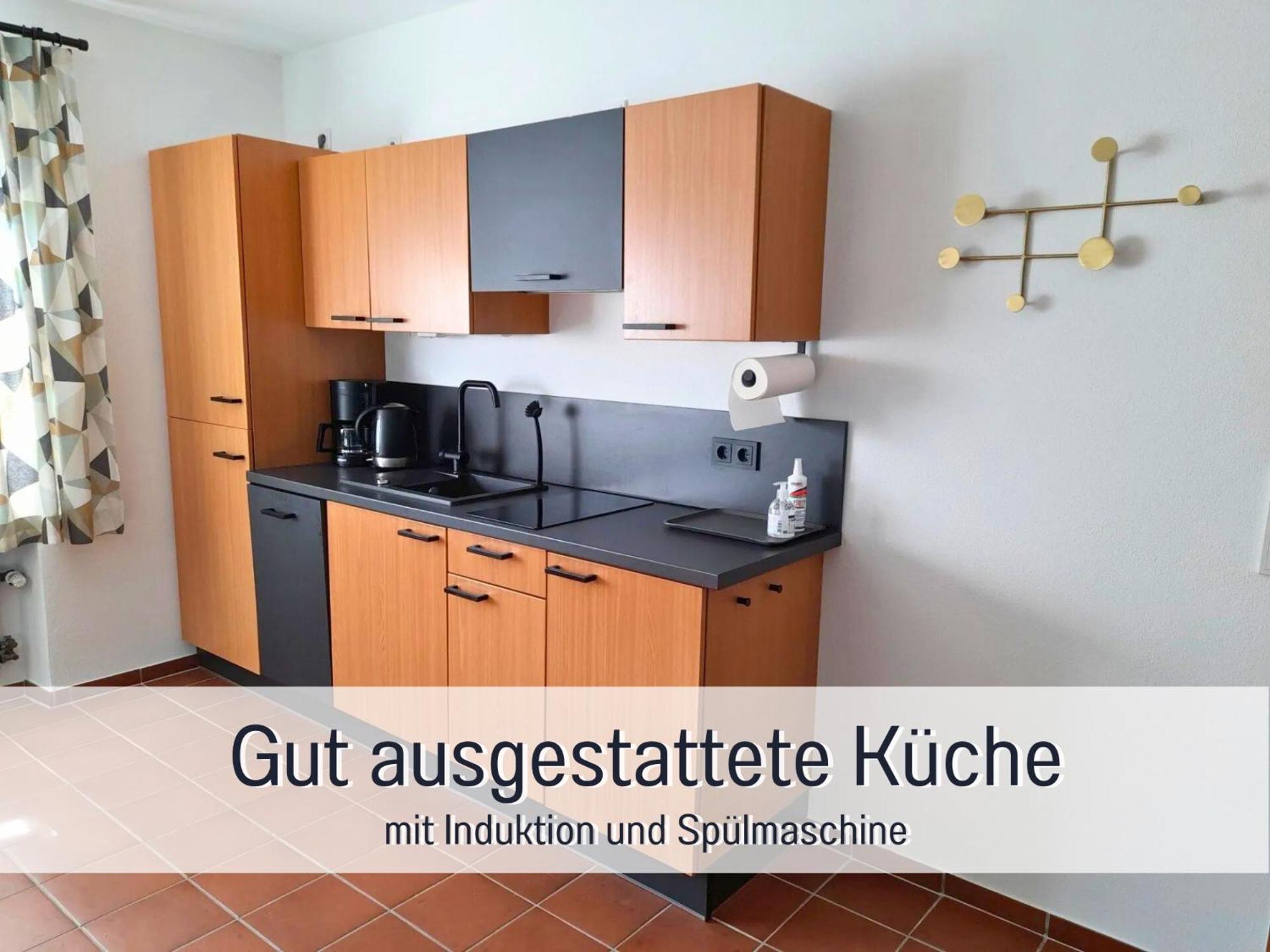 Ferienhaus Schwaab-Scherr, Genau Zwischen Bernkastel-Kues Und Traben-Trarbach, Mit Kostenlosem Oepnv-Ticket Fuer Bus Und Bahn, Parkplaetzen, Fahrradgarage Und Vielen Tipps Erden Luaran gambar